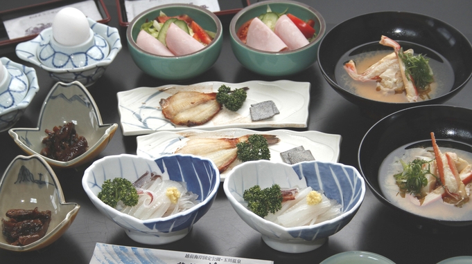 【セイコガニ付】地魚刺身盛り合わせ・焼きガニ・カニ鍋コース